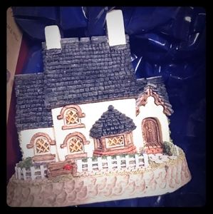 David Winter Cottage The Parish School House